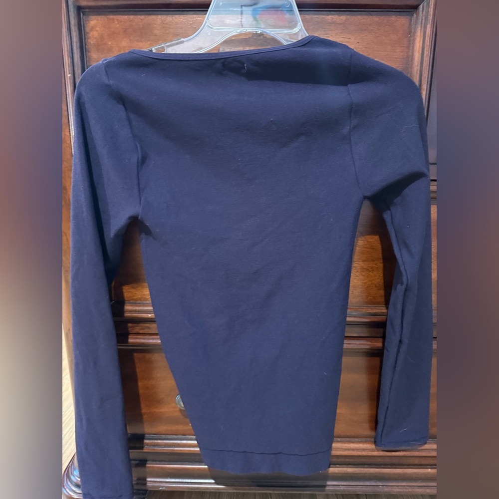 Max studio long sleeve scoop